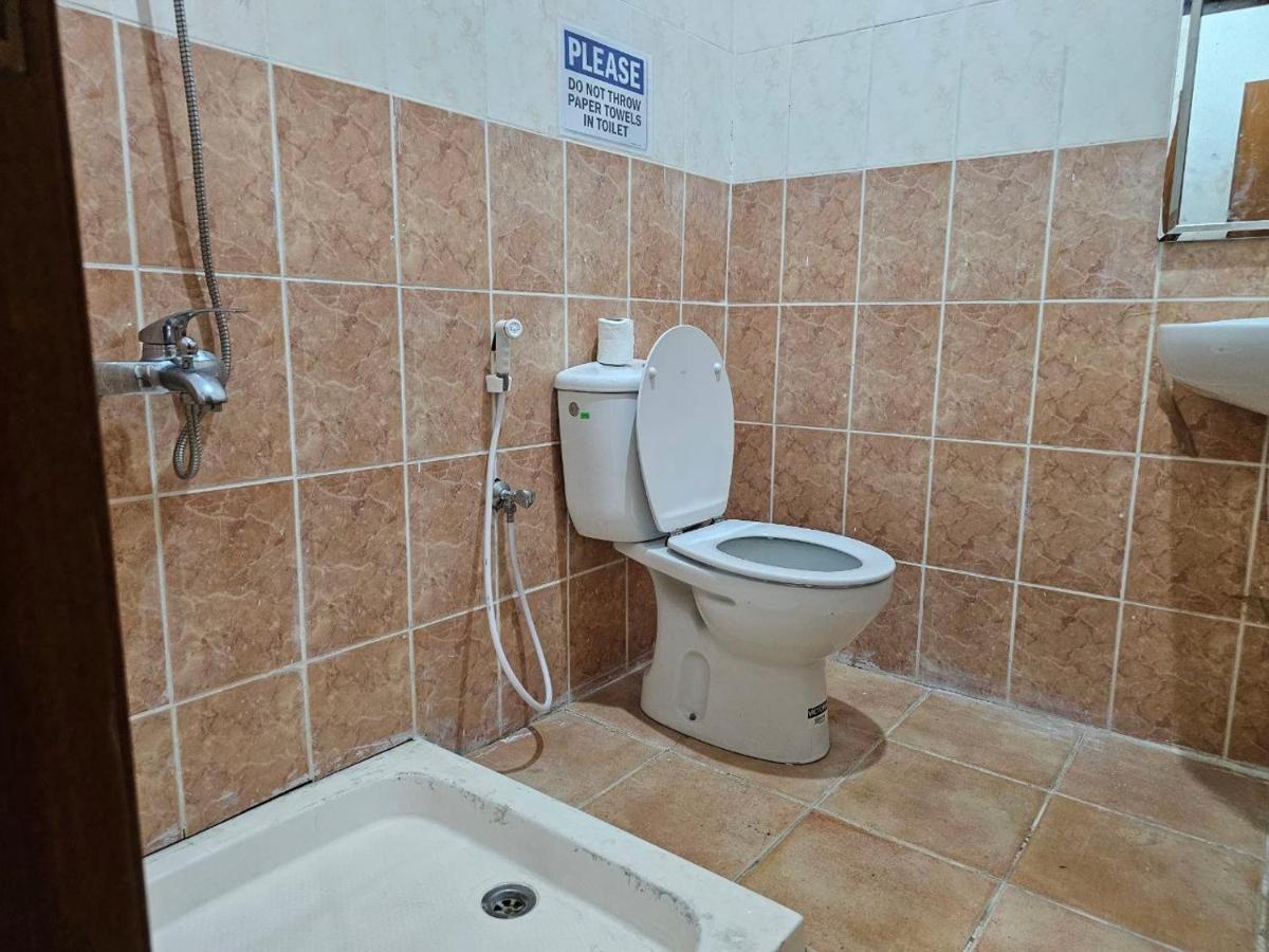 Hostel The Venue Aladdin 쿠웨이트 외부 사진